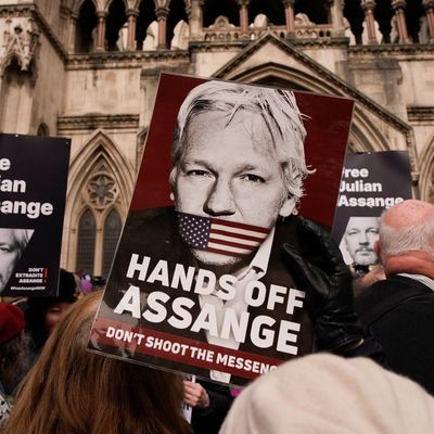 Britain Assange