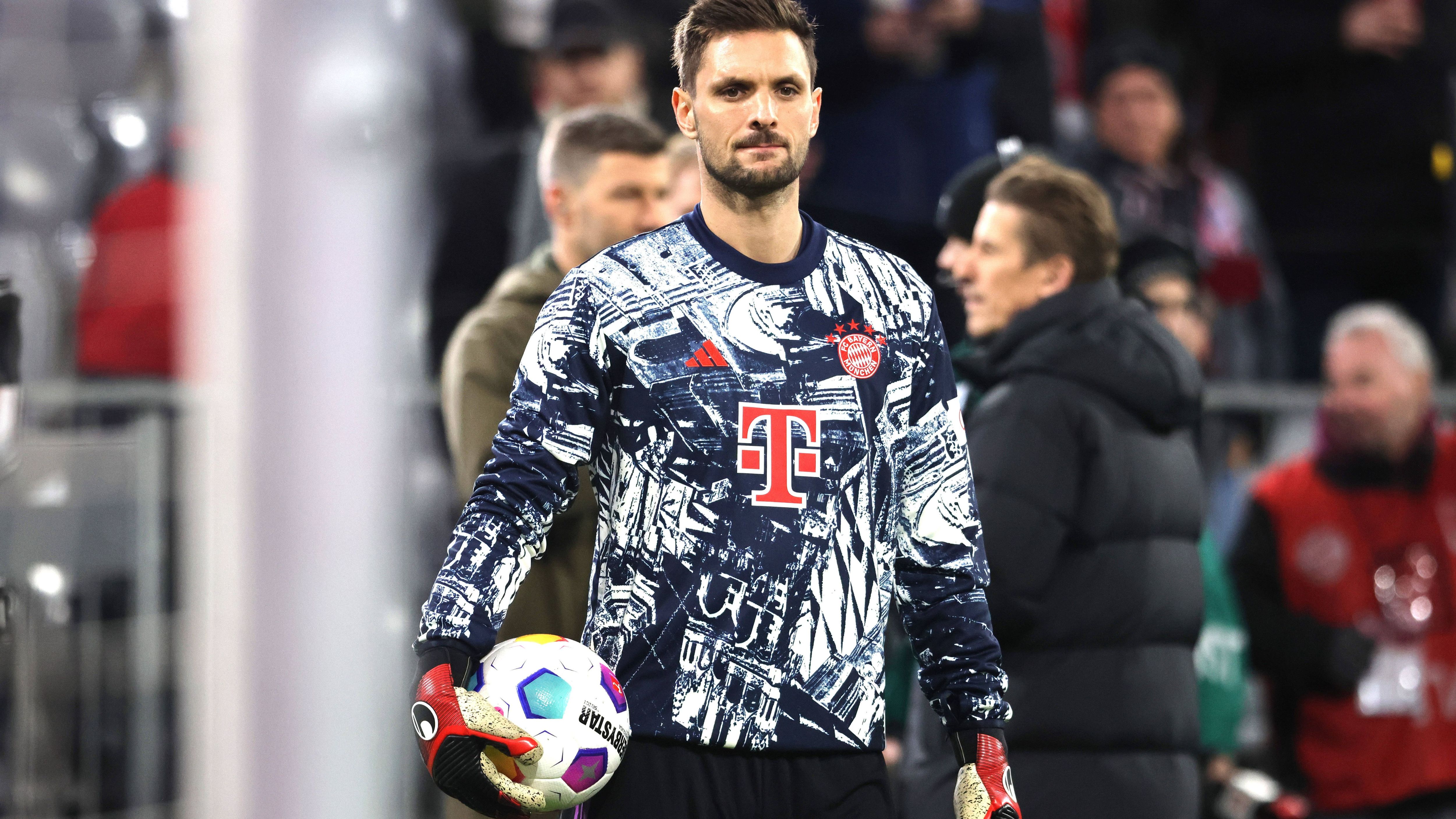 <strong>Sven Ulreich</strong><br>Infekt, Kapselverletzung, Krankheit. Auch Sven Ulreich musste in der laufenden Saison schon drei Mal aussetzen, allerdings immer nur für recht kurze Zeit. Insgesamt verpasste der Ersatzkeeper drei Pflichtspiele der Münchner.&nbsp;