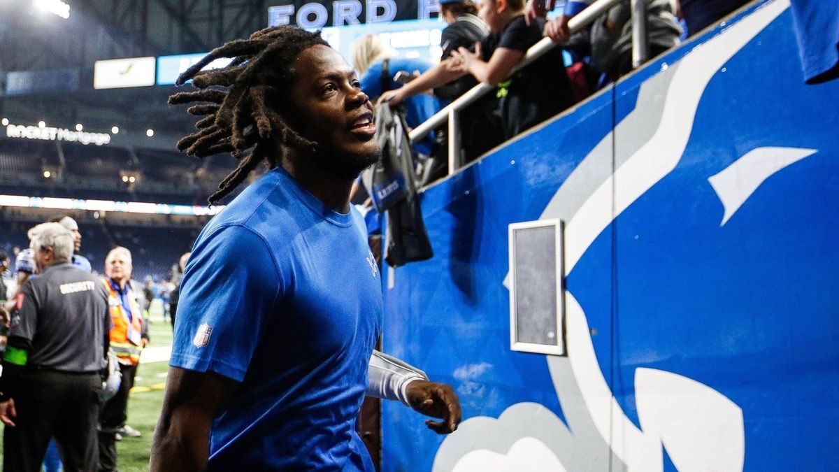 Syndication: Detroit Free Press Detroit Lions quarterback Teddy Bridgewater (10) runs off the field after 42-17 win over the Denver Broncos at Ford Field in Detroit on Saturday, Dec. 16, 2023. , ED...