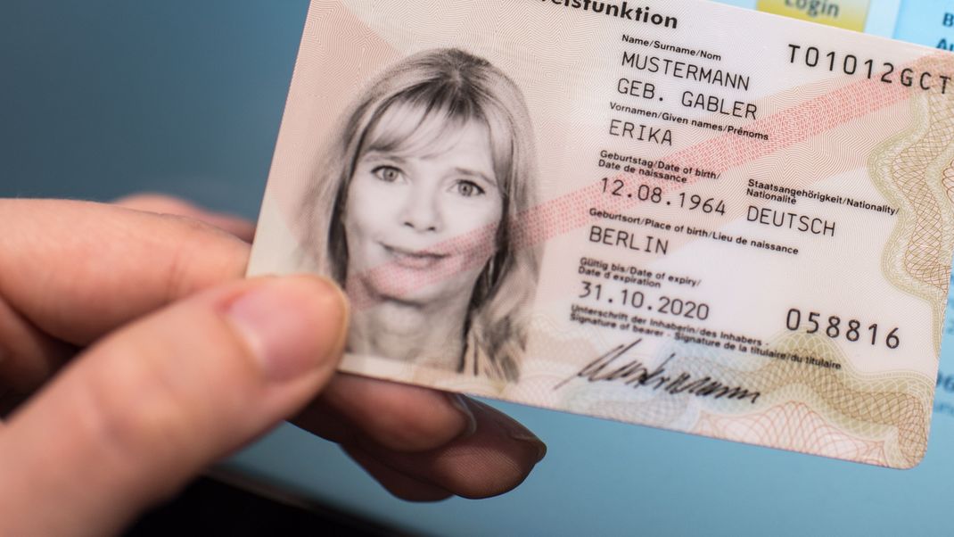 Für Ausweise bald nur noch digitales Foto nötig