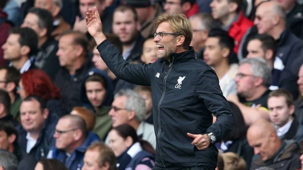 
                <strong>Anweisungen</strong><br>
                Irgendwann übernimmt Tottenham die Oberhand. Jürgen Klopp versucht seine Mannschaft neu zu ordnen, doch immer wieder gibt es große Lücken in der Hintermannschaft. Die  Hotspurs gehen jedoch fahrlässig mit den Chancen um.
              