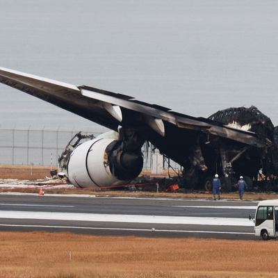 JAPAN-AIRPORT/FIRE