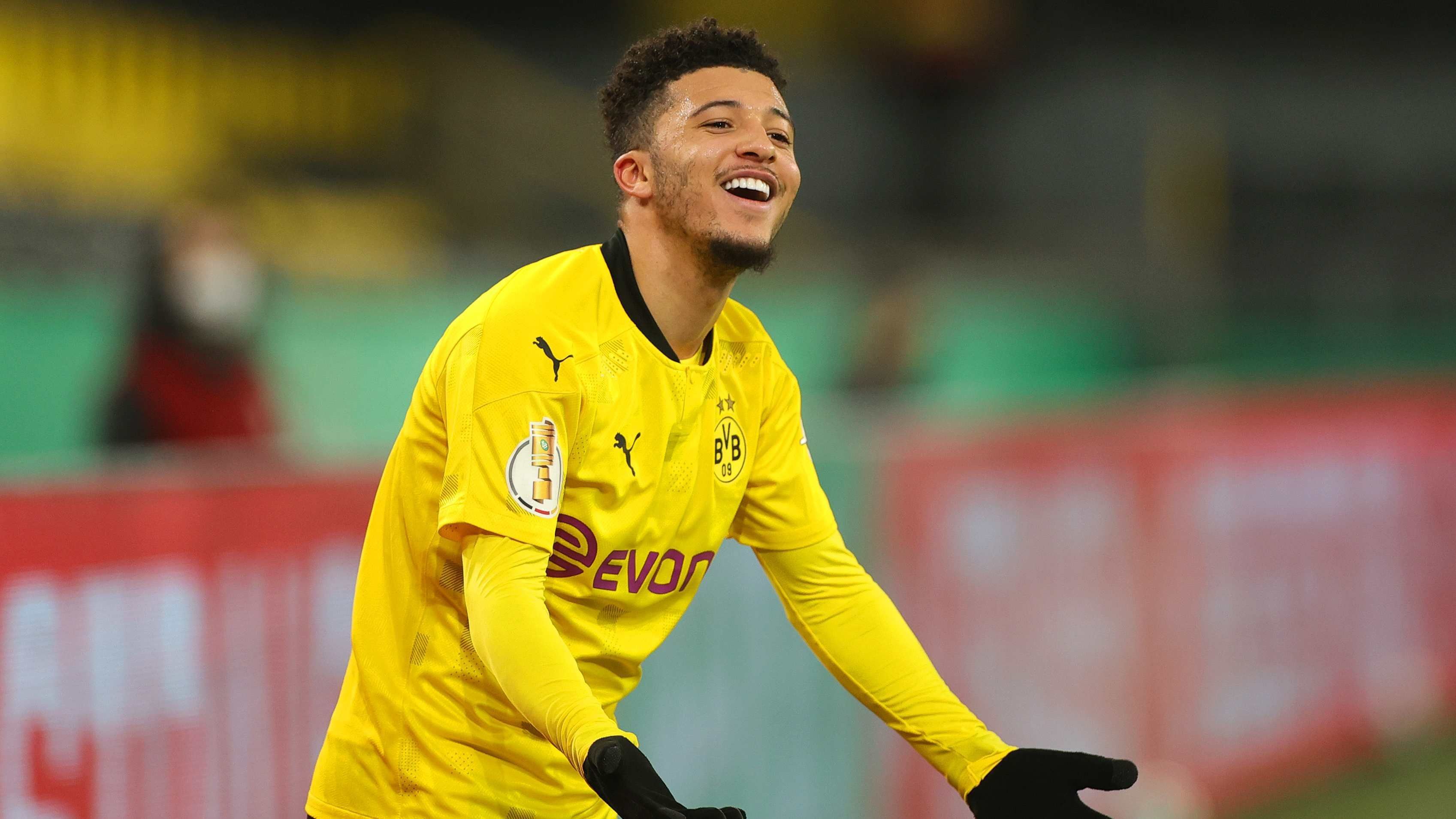 
                <strong>Jadon Sancho</strong><br>
                Marktwert: 100 Millionen Euro - Vertrag bis: 30.06.2023 - Position: Rechtsaußen
              