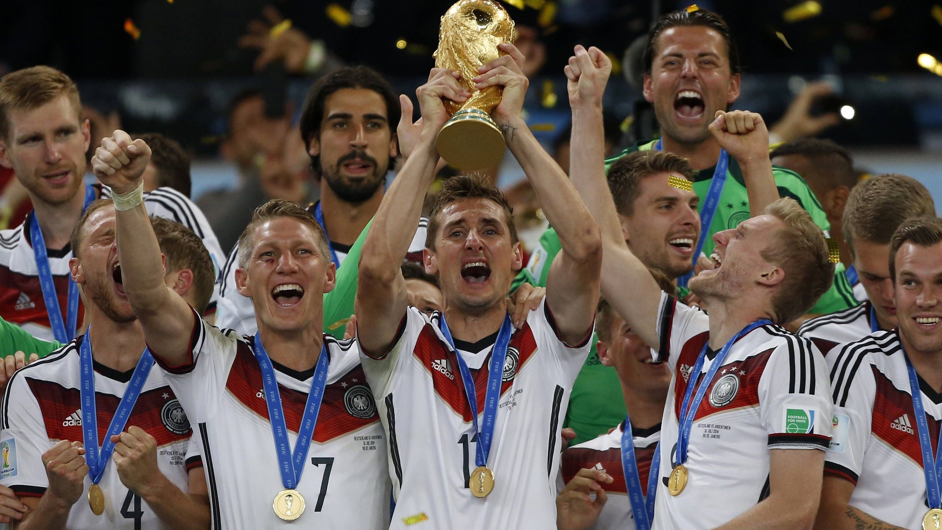 <strong>Männer, Aufnahmejahr 2021</strong><br>Miroslav Klose<br>Jürgen Kohler<br>Horst Eckel<br>Joachim Streich <br>Udo Lattek