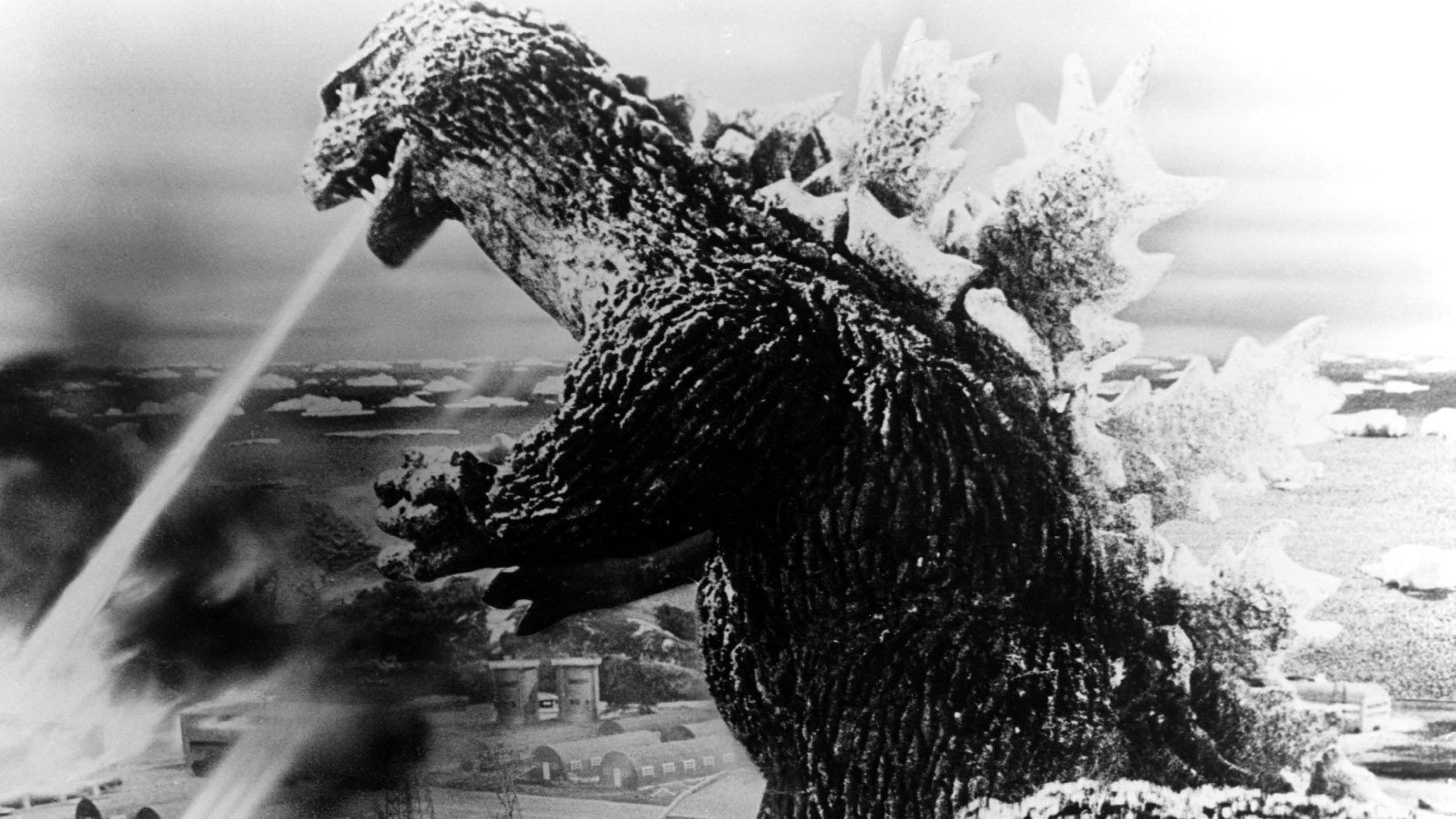 Godzilla in "Die Rückkehr des King Kong" von 1963. Auch in dieser Version wird Godzilla noch von einem Schauspieler im Gummianzug dargestellt. Dadurch wird die schwerfällige Gestik weiter beibehalten.&nbsp;