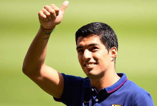 
                <strong>Platz 7: Luis Suarez (FC Barcelona)</strong><br>
                Etwas stärker sahen die Macher da Luis Suarez. Der Stürmer schoss den FC Liverpool fast im Alleingang wieder in die Königsklasse und wechselte dann zum FC Barcelona - Gesamtrating 89.
              