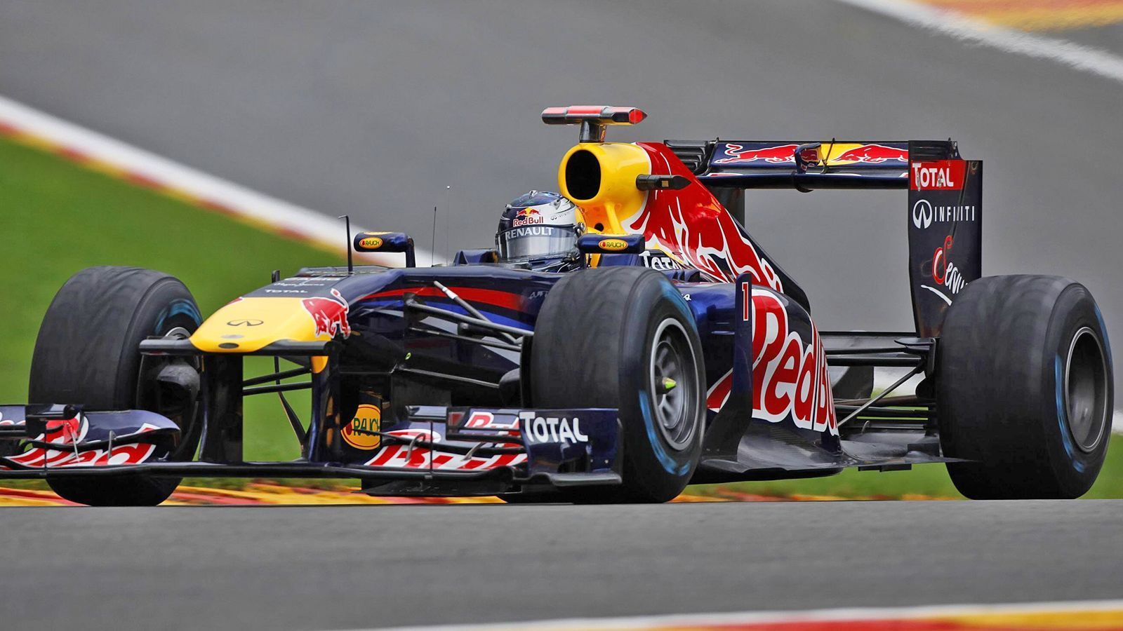 
                <strong>Red Bull RB7 (2011)</strong><br>
                Motor: Renault 2.4 V8Siege: 12Punkte: 650WM-Rang: 1Fahrer: Mark Webber & Sebastian Vettel
              