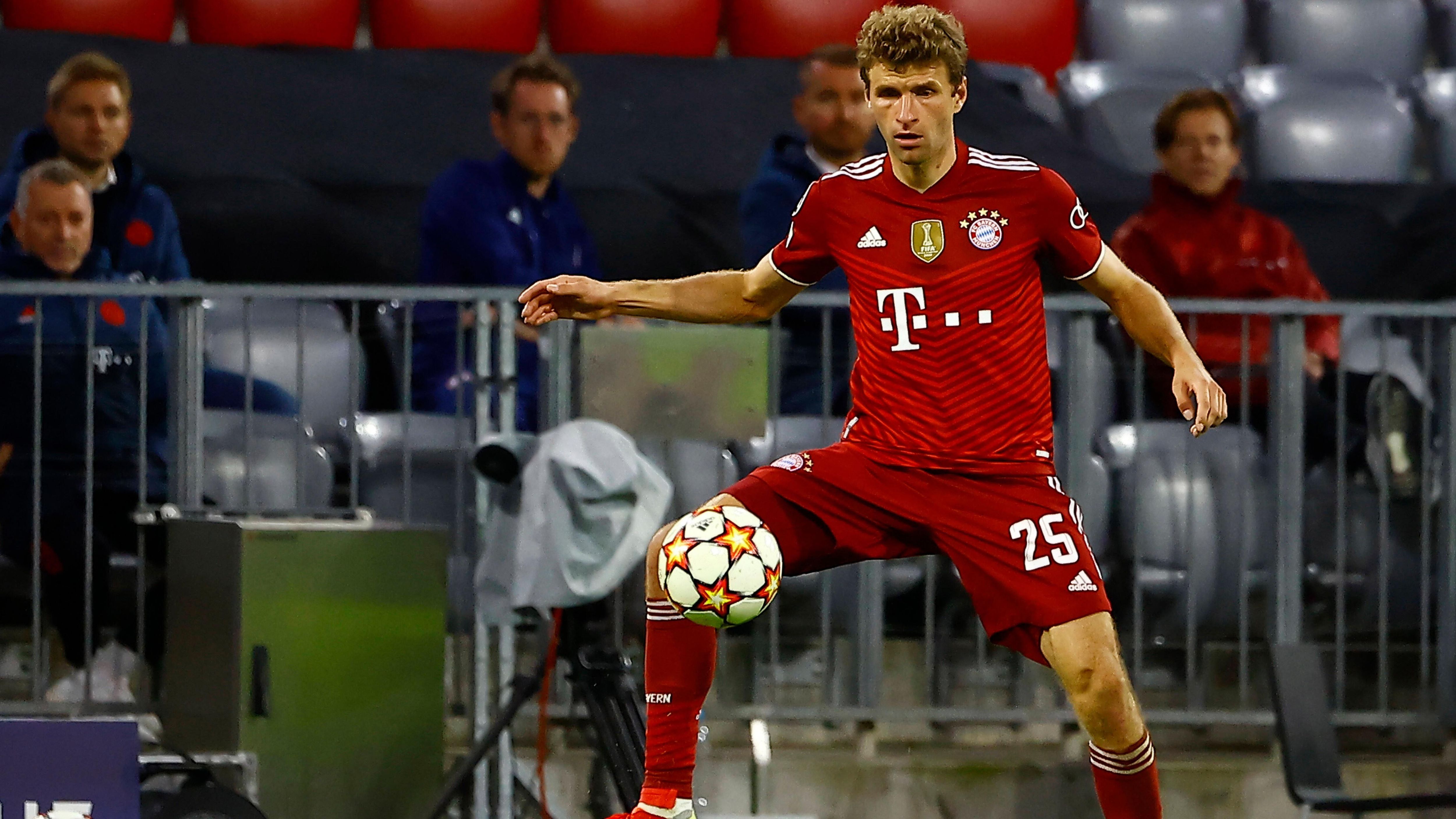 
                <strong>Thomas Müller</strong><br>
                Darf ab Minute 71 Spielpraxis sammeln, anstelle von Sane. Wird aber nicht mehr auffällig. ohne Bewertung
              