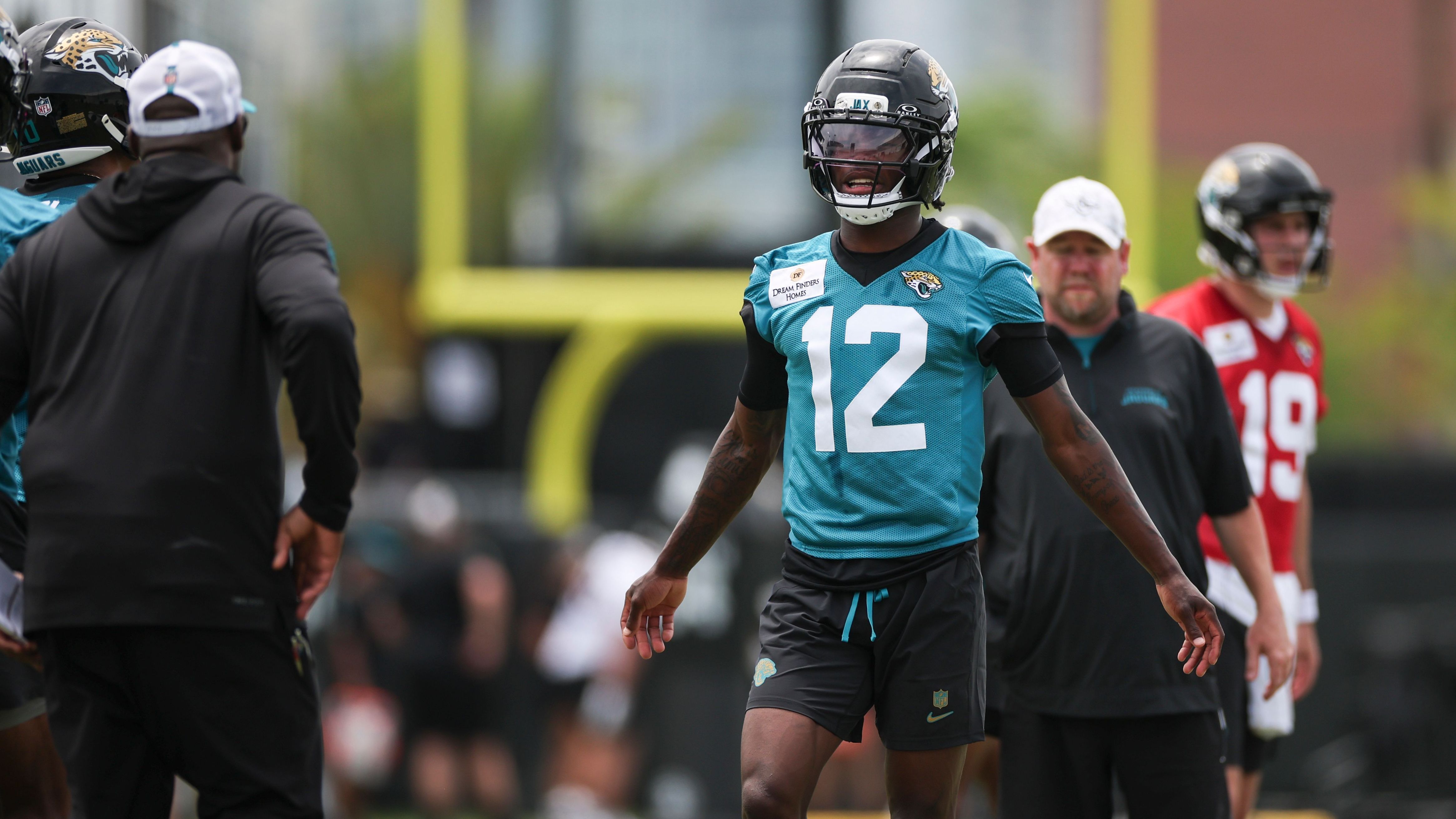 <strong>Platz 2: Travis Hunter (Jacksonville Jaguars)</strong><br> <strong>Position:</strong> Wide Receiver<br><strong>Draft-Pick:</strong>&nbsp;2, Runde 1