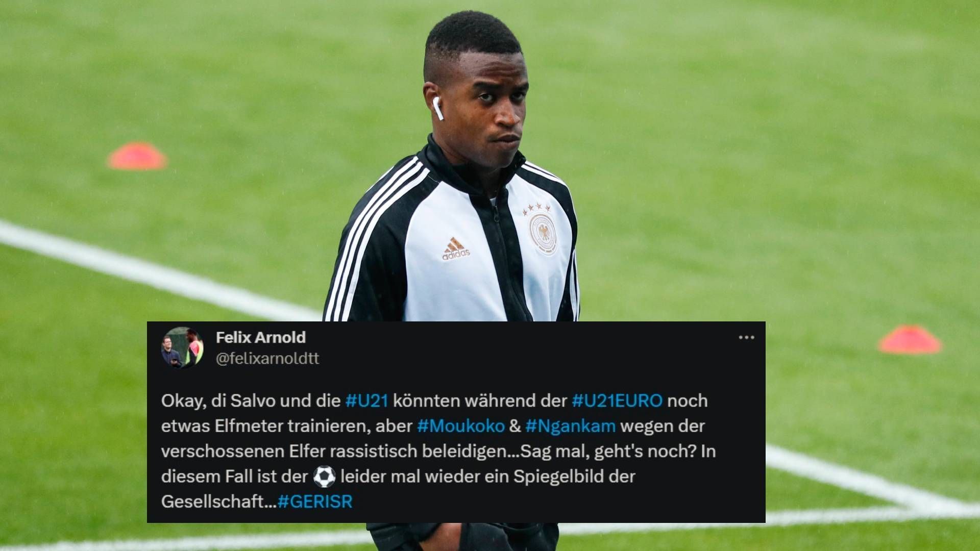 
                <strong>Fußball als Spiegelbild der Gesellschaft?</strong><br>
                
              