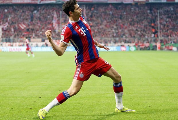 
                <strong>Platz 36: Robert Lewandowski (FC Bayern München)</strong><br>
                Vertrag bis 2019 - Alter: 26 - Wechselwahrscheinlichkeit: Niedrig - Geschätzter Wert: Zwischen 48 und 53 Millionen Euro.
              