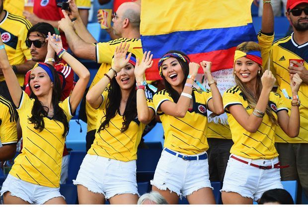 
                <strong>Verrückt, sexy, skurril: Fans in Brasilien</strong><br>
                Kolumbien hat bei dieser WM einiges zu feiern. Mit solchen Fans macht es besonders Spaß.
              