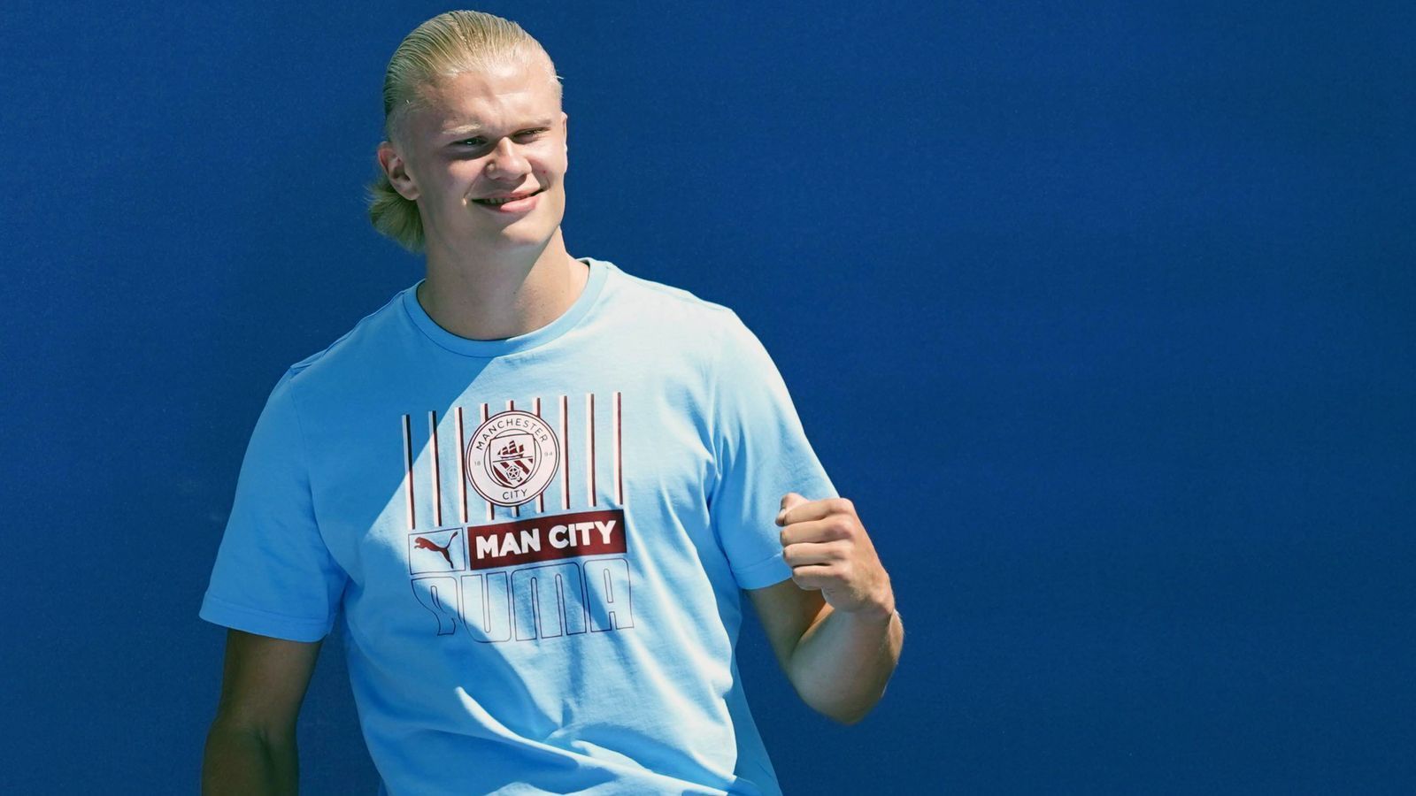 
                <strong>Platz 8 - Erling Haaland</strong><br>
                &#x2022; Ablösesumme: 60 Millionen Euro <br>&#x2022; Aufnehmender Verein: Manchester City<br>&#x2022; Abgebender Verein: Borussia Dortmund<br>&#x2022; Position: Mittelstürmer<br>
              