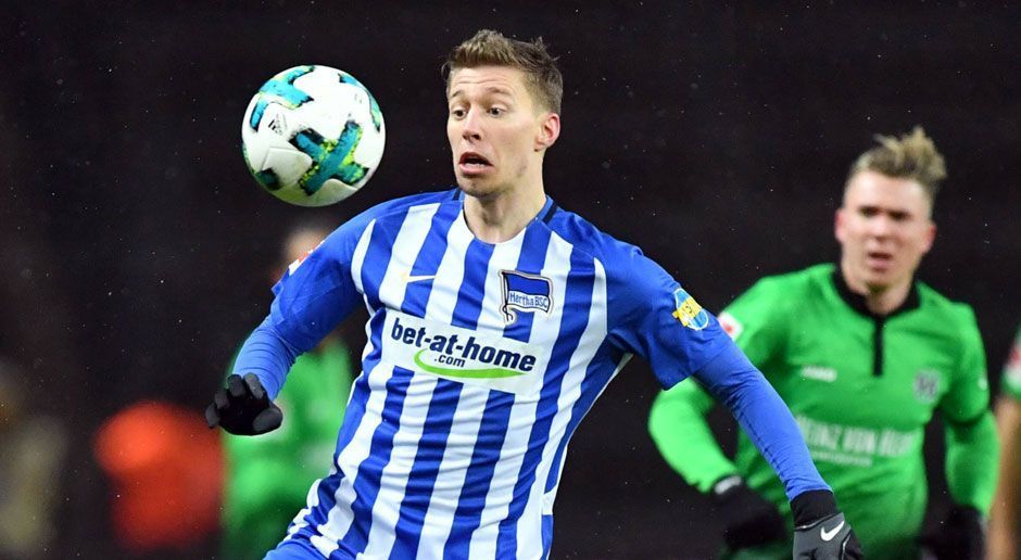 
                <strong>Mitchell Weiser (Hertha BSC)</strong><br>
                In der Saison 2011/12 gab Mitchell Weiser sein Bundesliga-Debüt, damals für seinen Jugendverein, 1. FC Köln. Seinen berühmten Vater hat der 23-Jährige bezüglich der Anzahl an Bundesligaspielen bislang noch nicht überholt.Vater: Patrick Weiser270 Bundesligaspiele für Köln und Wolfsburg
              