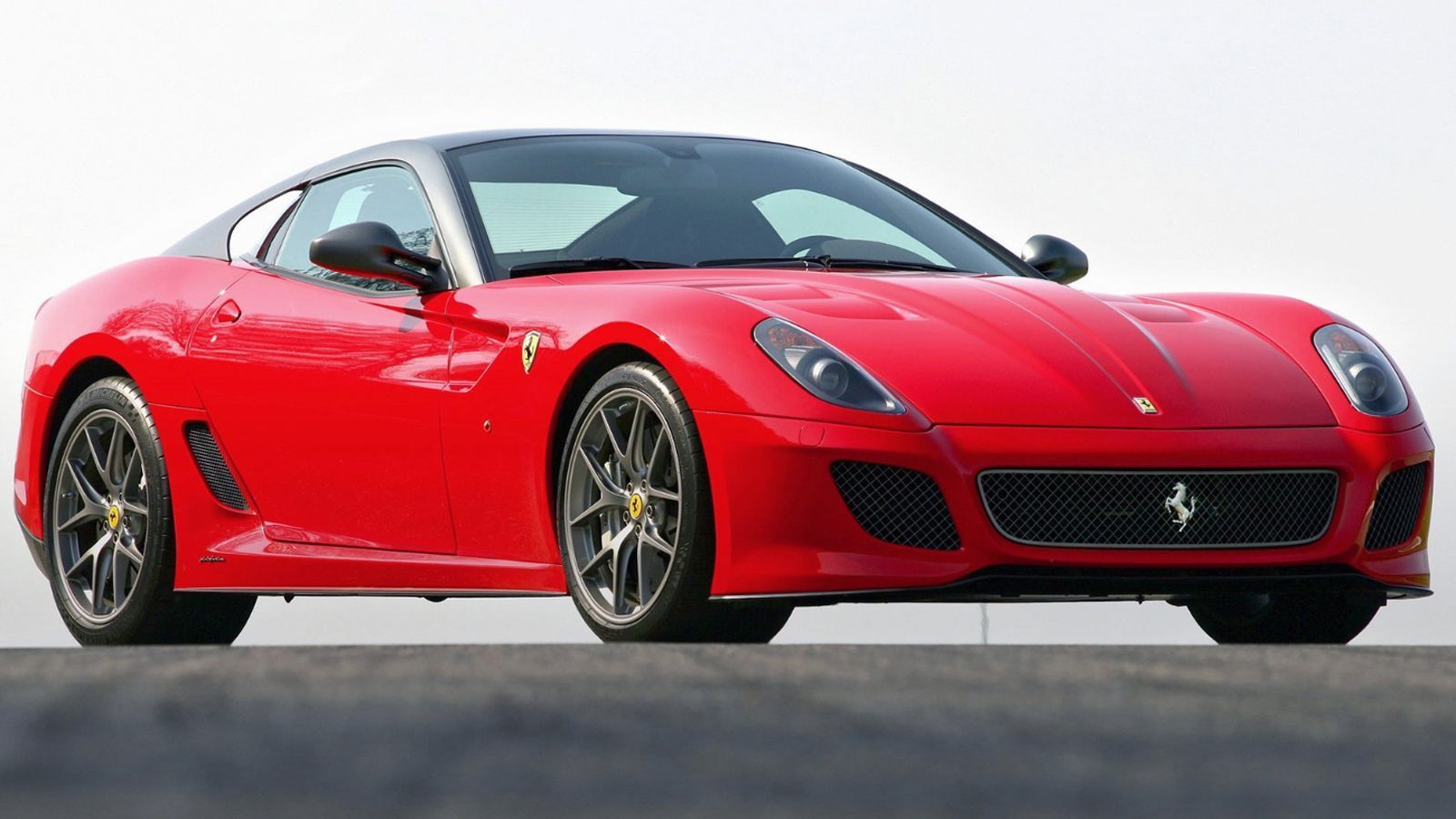 
                <strong>Francesco Totti (früher AS Rom)</strong><br>
                Auto: Ferrari 599 GTOPreis: 385.000 Euro
              