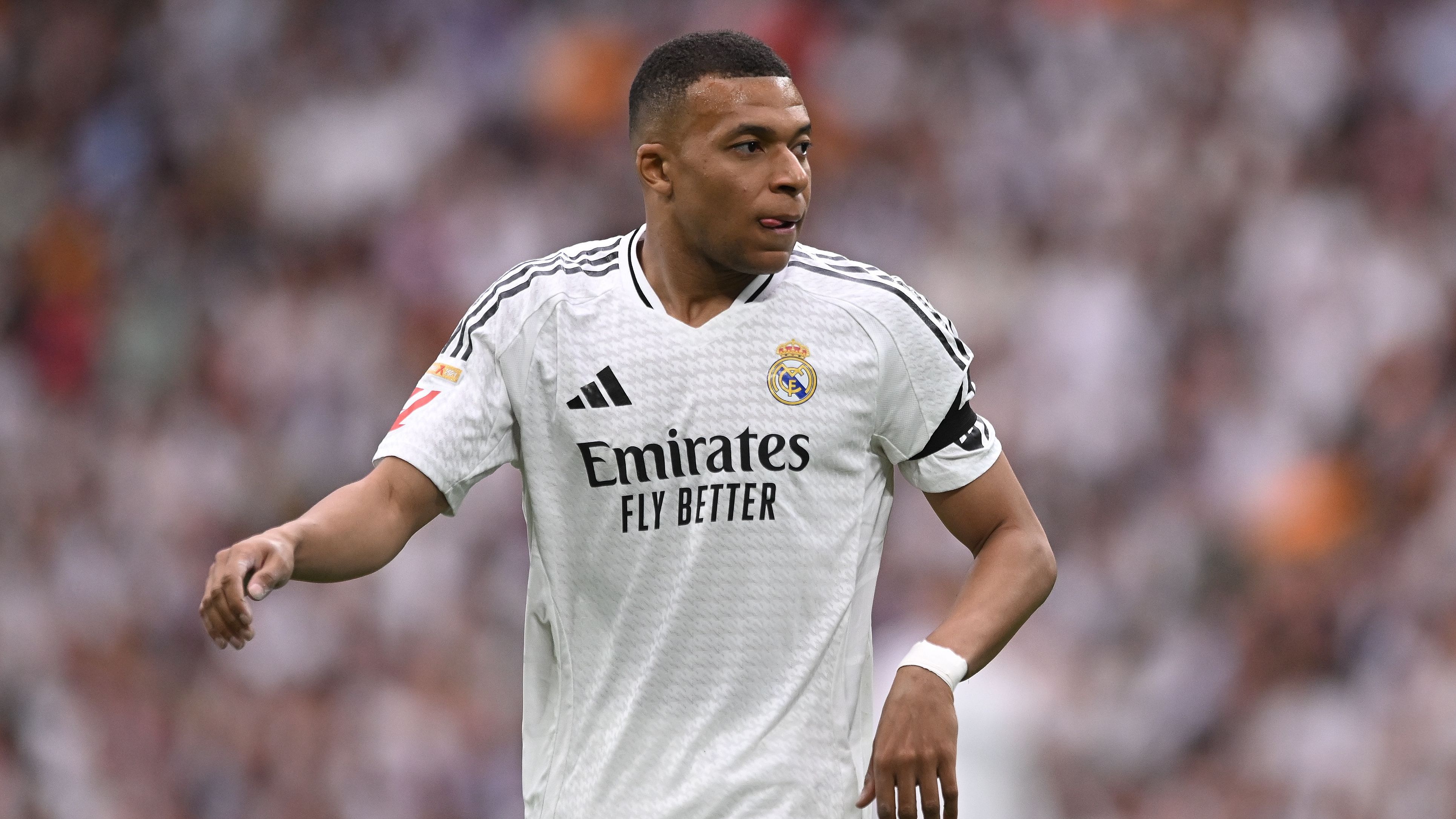 <strong>Platz 2 (geteilt): Real Madrid</strong><br>Sponsor: Fly Emirates<br>Jährliche Summe: 70 Millionen Euro