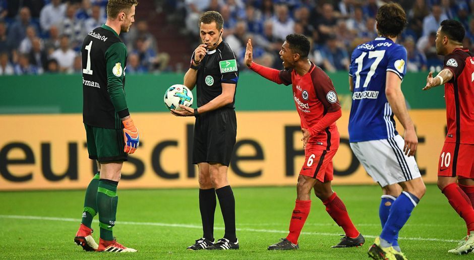 
                <strong>Jonathan de Guzman (Eintracht Frankfurt)</strong><br>
                Im Mittelfeld immer anspielbar, später für die Standards zuständig. Seine Ecke findet Jovic, der in der 75. Minute die Eintracht in Führung bringt. ran-Note: 3
              