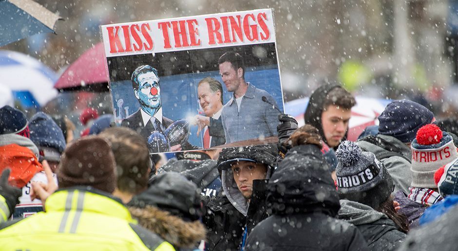 
                <strong>New England Patriots Super-Bowl-Parade</strong><br>
                Fraglich, ob Goodell in nächster Zeit ein Spiel in Foxborough besuchen wird.
              