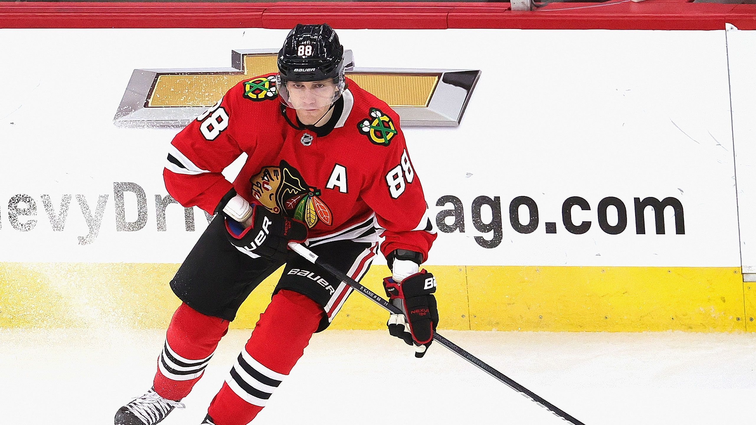 
                <strong>Platz 9 (geteilt): Patrick Kane (Chicago Blackhawks)</strong><br>
                &#x2022; Jahresgehalt: 10,5 Millionen US-Dollar<br>&#x2022; Dauer: 8 Jahre<br>&#x2022; Gesamt: 84,4 Millionen US-Dollar<br>&#x2022; Signing Bonus: 44 Millionen US-Dollar<br>
              