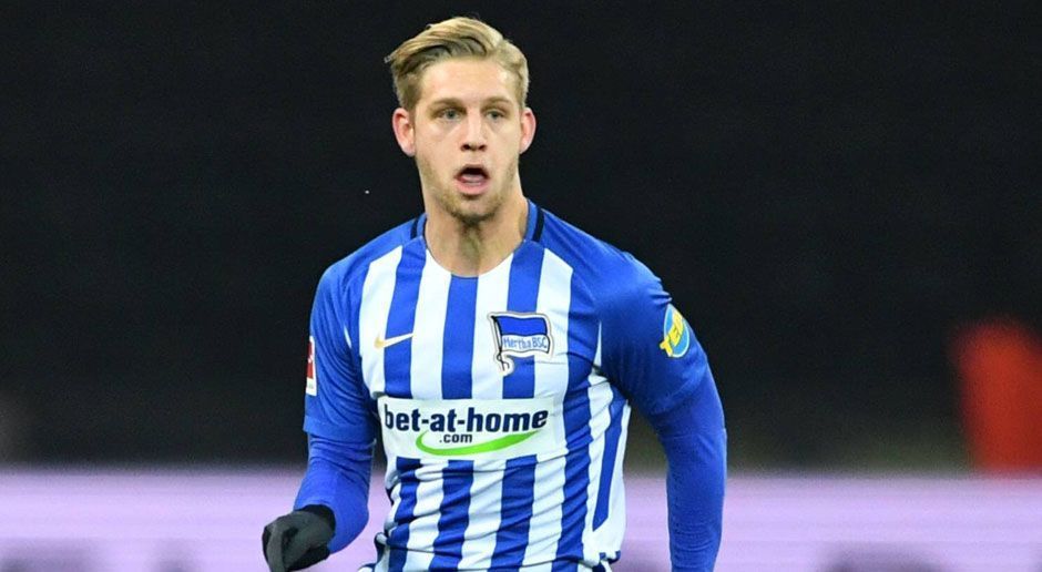 
                <strong>Arne Maier (Hertha BSC/Mittelfeld)</strong><br>
                Arne Maier gilt bei der Hertha als größtes Talent seit den Boateng-Brüdern. Als erster bekam dies Vladimir Darida zu spüren. Der tschechische Nationalspieler war bis zu seiner Knieverletzung Stammkraft bei den Berlinern. Zuletzt verdrängte ihn Maier aber auf die Ersatzbank. 
              