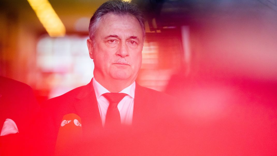 GDL-Chef Claus Weselsky könnte nach dem Scheitern der Tarifverhandlungen neue Streiks bei der Bahn verkünden.
