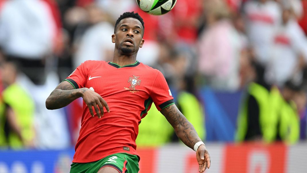 Dortmund - Nelson Semedo of Portugal during the UEFA EURO, EM, Europameisterschaft,Fussball 2024 group F match between Turkey and Portugal at BVB Stadium Dortmund on June 22, 2024 in Dortmund, Germany. ANP Hollandse Hoogte UEFA EURO 2024 2024 xVIxANPxSportx/xGerritxvanxKeulenxIVx 502373114 originalFilename: 502373114.jpg