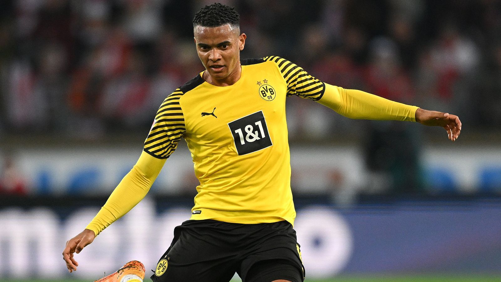 
                <strong>Manuel Akanji</strong><br>
                Bleibt lange Zeit unauffällig, trägt sich dann aber in der 28. Minute in die Torschützenliste ein. Der Verteidiger hält nach einer halbhohen Hereingabe von Marco Reus den Fuß hin und drückt den Ball aus fünf Metern über die Linie. Muss in der 65. Minute für Pongracic runter. ran-Note: 2
              