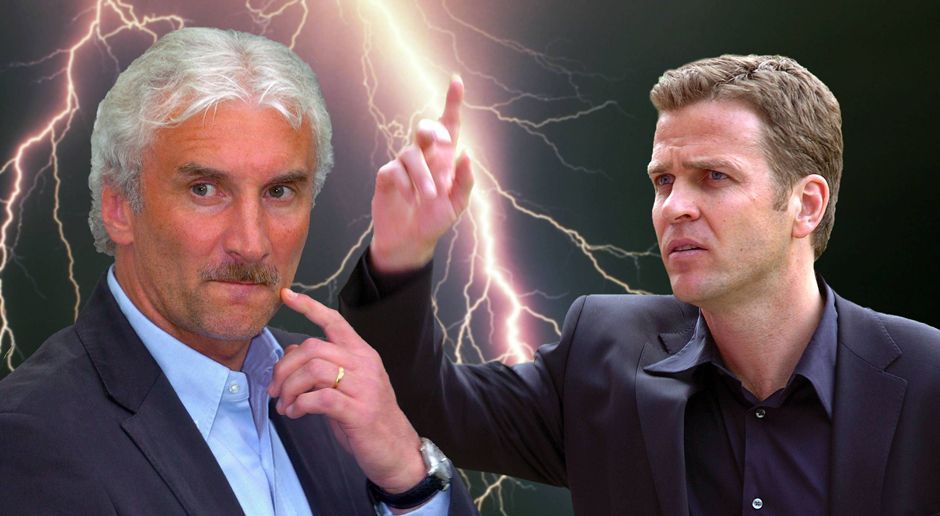 
                <strong>Rudi Völler vs. Oliver Bierhoff</strong><br>
                Es war im November 2008, als DFB-Teammanager Oliver Bierhoff (Bild rechts) das internationale Abschneiden der Bundesligisten kritisierte. Die Replik von Rudi Völler folgte prompt und fiel drastisch aus. "Ich möchte Bierhoff zu etwas mehr Demut raten, zu größerer Zurückhaltung. Er sollte sich in den nächsten Tagen bei Dr. Müller Wohlfahrt untersuchen lassen. Das permanente Sich-selbst-auf-die-Schulter-Klopfen muss doch schmerzhafte Schädigungen nach sich ziehen", sagte der Sportchef von Bayer Leverkusen damals. "Die Philosophie für den Spieler Oliver Bierhoff, die musste noch erfunden werden. Brasilianische Spielweise einfordern mit Füßen aus Malta, das geht eben nicht." Das erzürnte wiederum Bierhoff: "Rudi Völlers Angriffe sind unter der Gürtellinie, eine Frechheit auf Stammtischniveau."
              