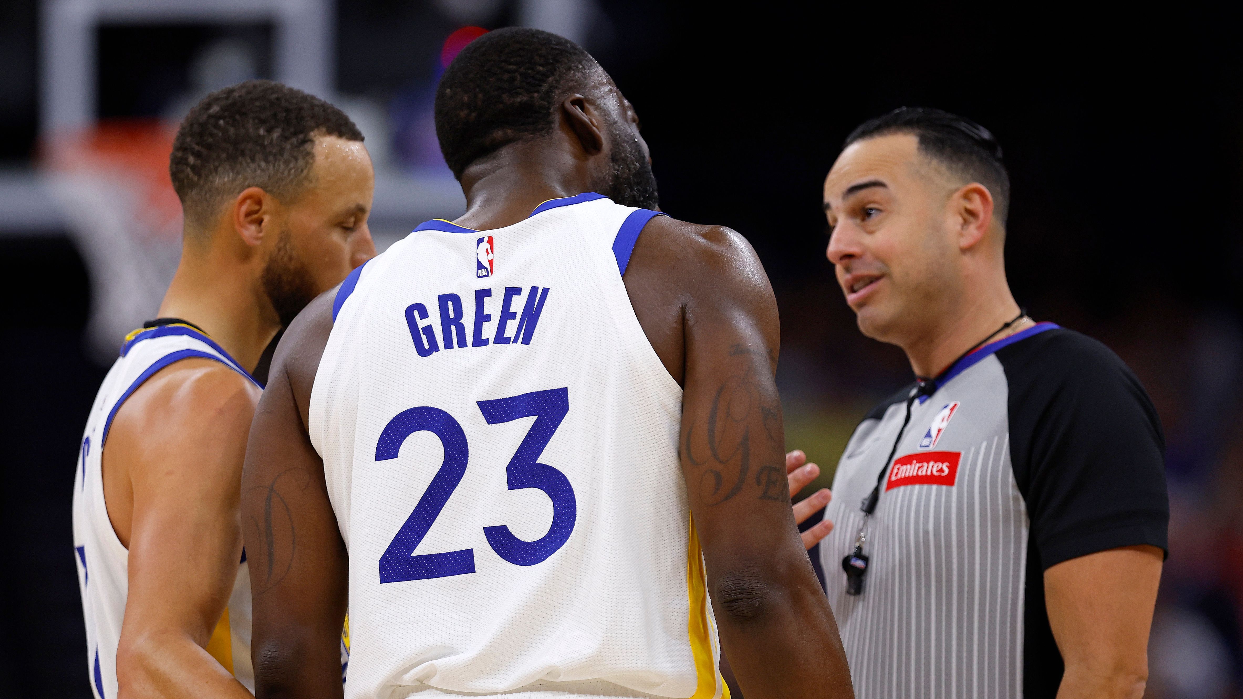 <strong>NBA: Green und Co. - Diese Spieler kassierten die meisten Ejections</strong><br>Nachdem Draymond Green beim Sieg der Golden State Warriors über die Orlando Magic bereits nach vier Minuten des Feldes verwiesen wurde, hat er mit die meisten Ejections in der bisherigen NBA-Geschichte. <strong><em>ran</em></strong> zeigt die Spieler mit den meisten Feldverweisen.