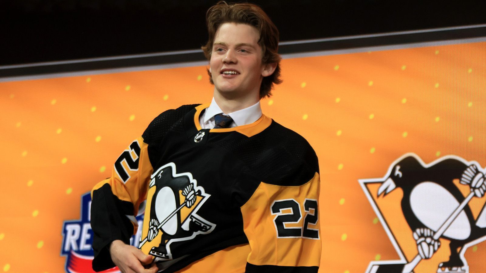 
                <strong>21. Pick - Pittsburgh Penguins: Owen Pickering</strong><br>
                &#x2022; Position: Verteidiger<br>&#x2022; Nationalität: Kanada<br>&#x2022; Klub: Swift Current Broncos (WHL, Kanada)<br>
              