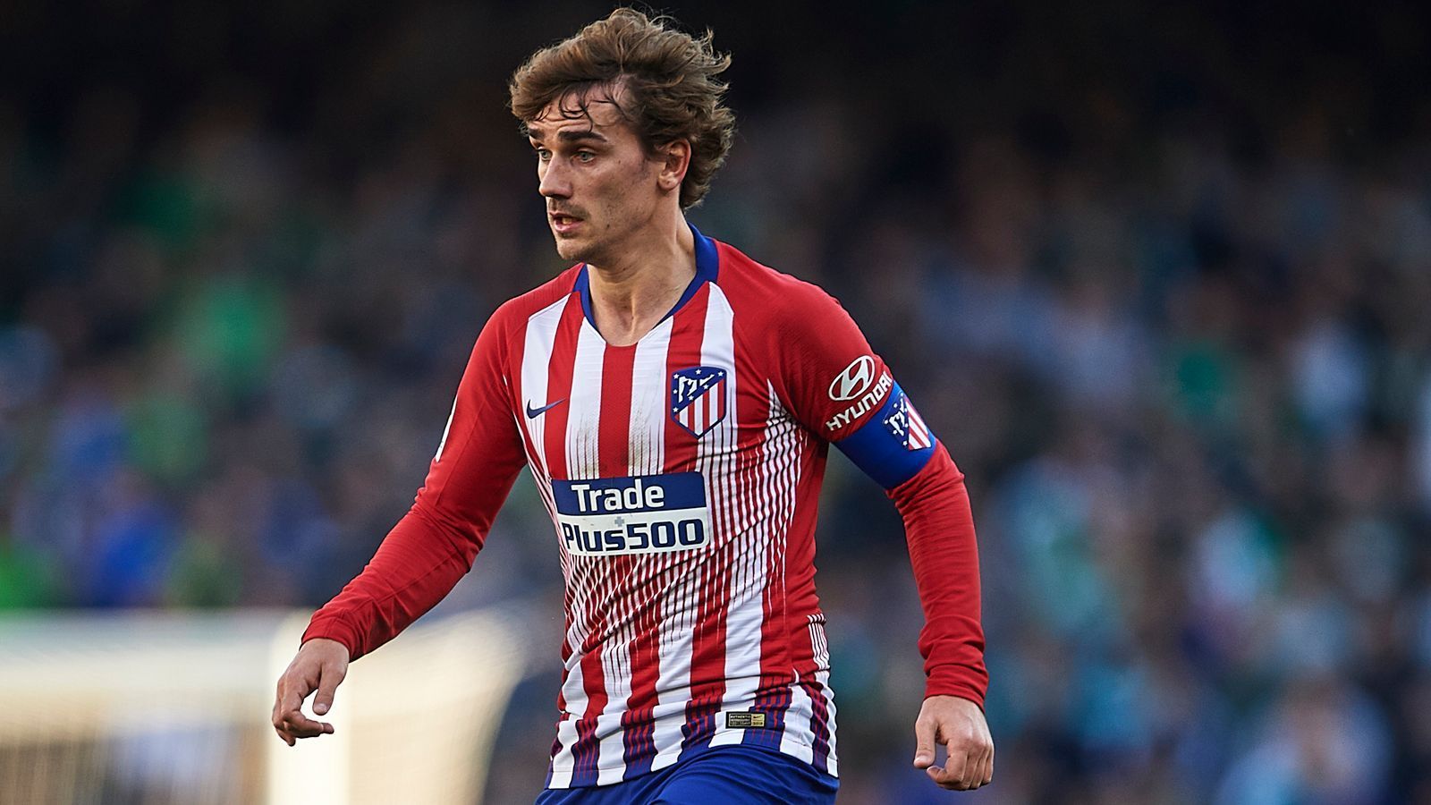 
                <strong>Platz 3: Antonie Griezmann </strong><br>
                Verein: Atletico MadridBrutto-Gehalt: 3,3 Millionen Euro monatlich
              