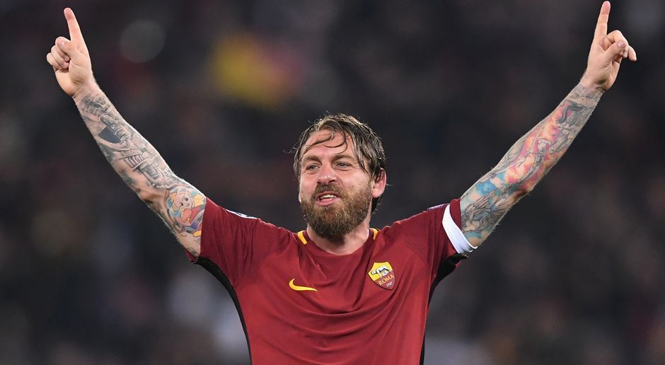 
                <strong>Daniele De Rossi (Defensives Mittelfeld)</strong><br>
                Der "ewige Römer" ist bereits seit 2000 in der "ewigen Stadt" zu Hause. Und von dort auch nicht mehr wegzudenken. Gegen Barca verwandelte der 34-jährige Routinier einen Foulelfmeter zum zwischenzeitlichen 2:0. Sein erstes Tor im laufenden Champions-League-Wettbewerb. Im Hinspiel traf De Rossi noch ins eigene Tor. Doch der Dauerläufer im römischen Mittelfeld kämpfte sich im Rückspiel zurück und machte seinen Fehler wieder gut.
              