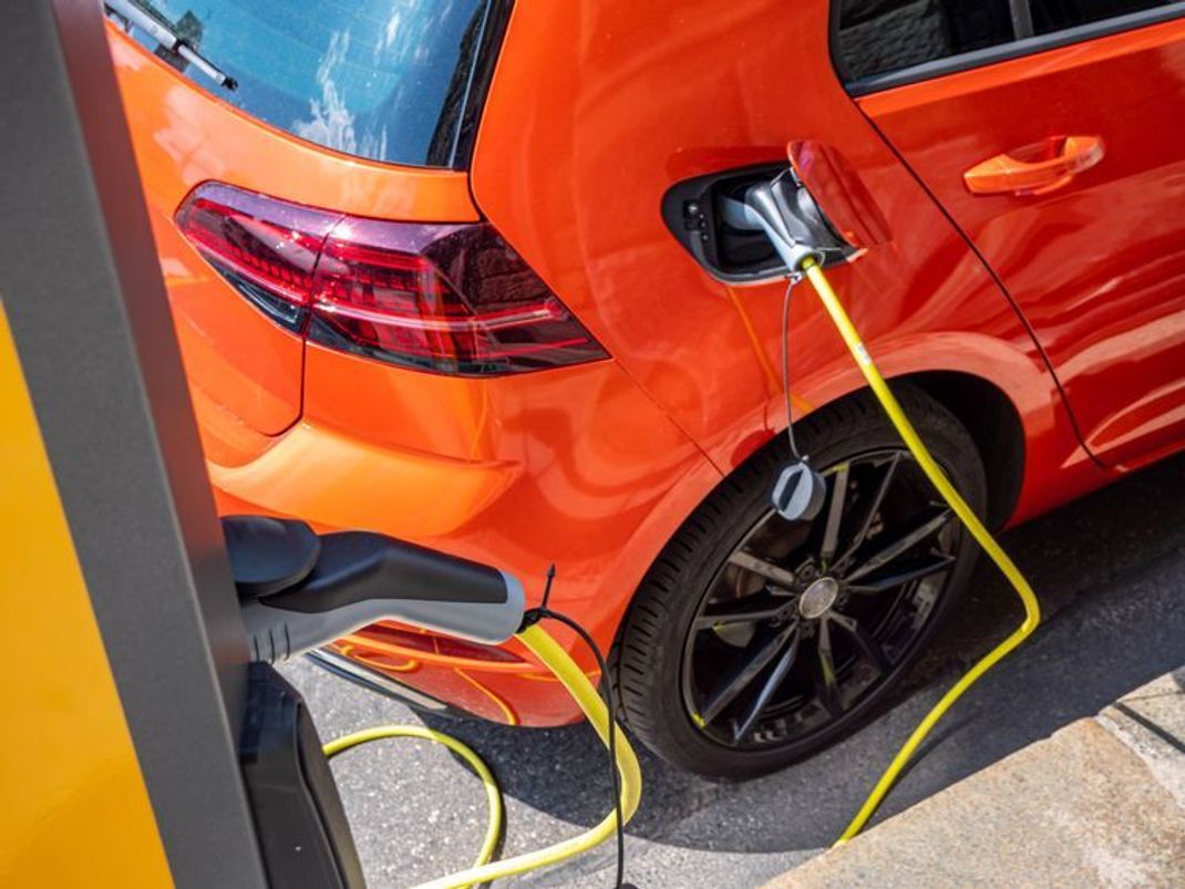 Ubitricity: Straßenlaternen als Ladestation für Elektroautos nutzen