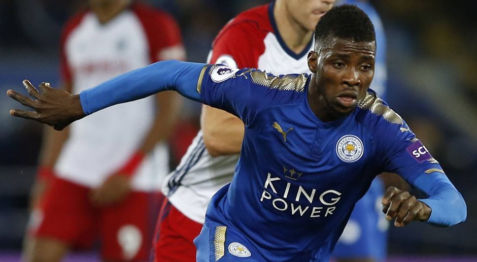 
                <strong>Kelechi Iheanacho (21 Jahre, Leicester City) </strong><br>
                Der Nigerianer debütierte mit 18 Jahren in der Premier League und startete voll durch. Für Manchester City gelangen ihm in der Saison 2015/16 acht Tore und zwei Vorlagen. Im vergangenen Sommer wechselte der Nationalspieler zu Leicester City. Dort durchlebt er gerade ein kleines Tief: Er fungiert meist als Einwechselspieler und ist in der Premier League noch ohne Torerfolg. Möglicherweise benötigt der 21-Jährige einen neuen Impuls – einen Wechsel nach München zum Beispiel.
              