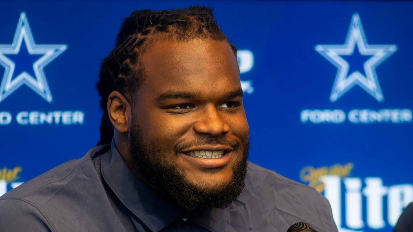 
                <strong>26. Pick: Mazi Smith (Dallas Cowboys)</strong><br>
                &#x2022; Rückennummer: 58<br>&#x2022; Position: Defensive Tackle<br>
              
