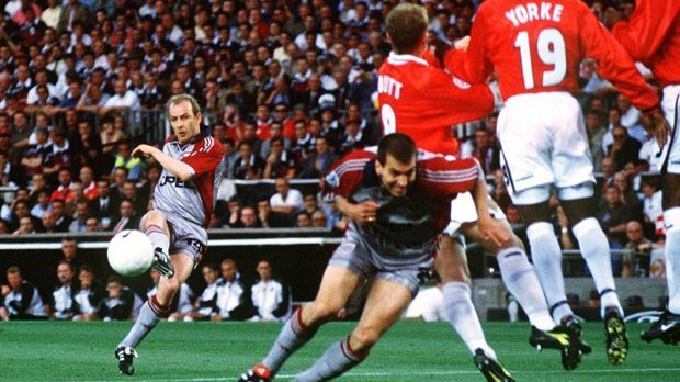 
                <strong>Mario Basler</strong><br>
                Mario Basler hatte einen magischen rechten Fuß, mit dem er sogar Ecken direkt verwandeln konnte. Sein bekanntestes Freistoß-Tor schoss er im Finale 1999 gegen Manchester United.
              