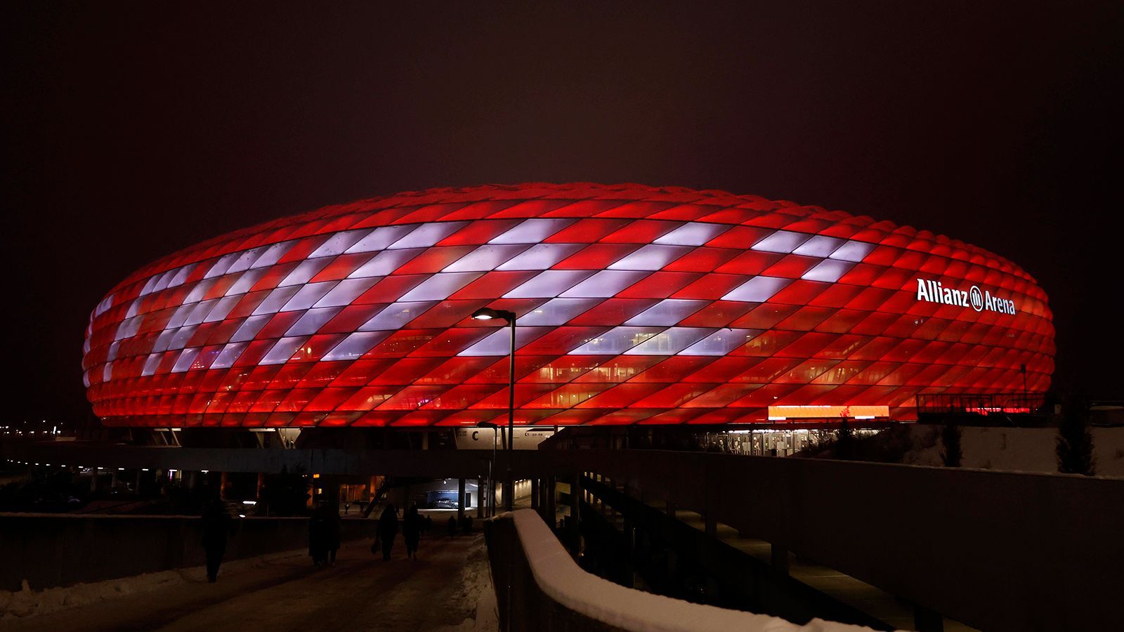 Auf der Allianz Arena prangen die Worte: "Danke Franz."