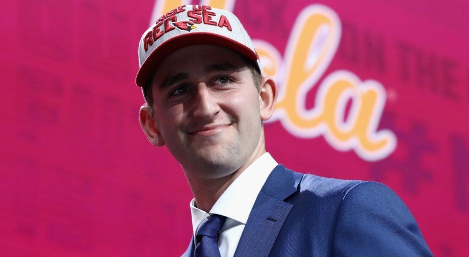 
                <strong>10. Josh Rosen (Quarterback, Arizona Cardinals) </strong><br>
                Vermutetes Gehalt: 17.752.271 US-Dollar, davon 10.990.743 US-Dollar Signing Bonus.
              