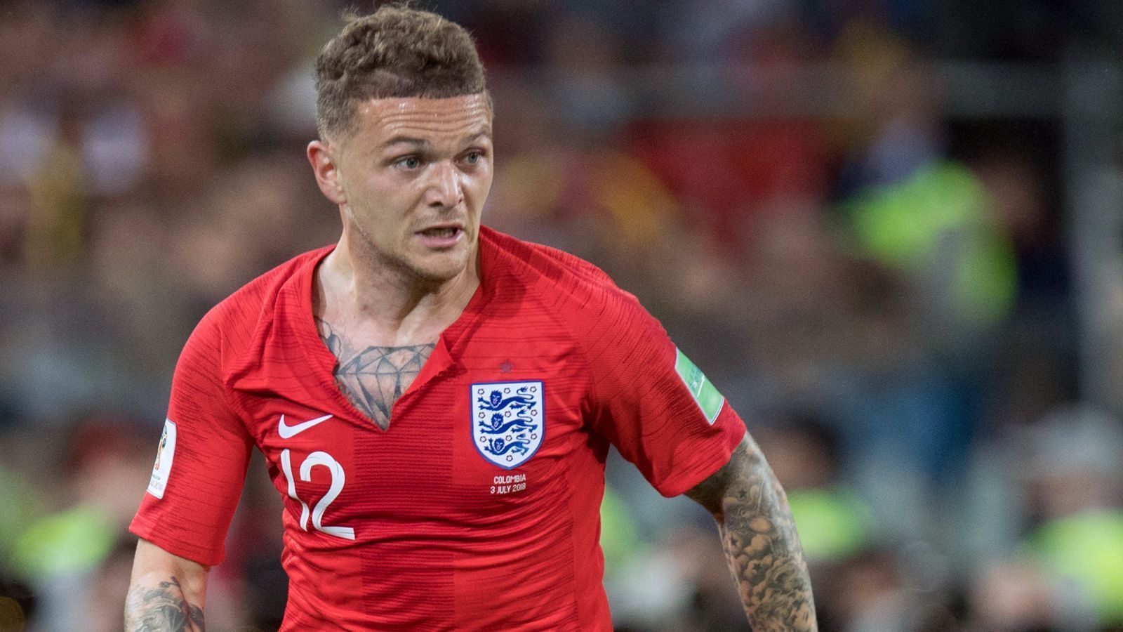 
                <strong>Kieran Trippier</strong><br>
                Der Dauerläufer auf der rechten offensiven Mittelfeldseite der "Three Lions" ist gegen die Skandinavier lange Zeit glücklos, steckt aber nie auf. Die Belohnung kommt dann in der 59. Minute, als er das entscheidende 2:0 von Dele Alli mit einleitet. ran-Note: 3
              