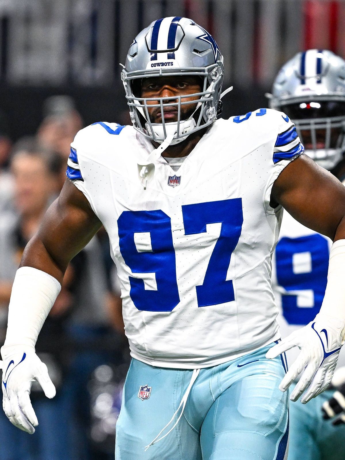 ATLANTA, GA Ð NOVEMBER 03: Dallas defensive tackle Osa Odighizuwa (97) warms up prior to the start of the NFL, American Football Herren, USA game between the Dallas Cowboys and the Atlanta Falcons ...