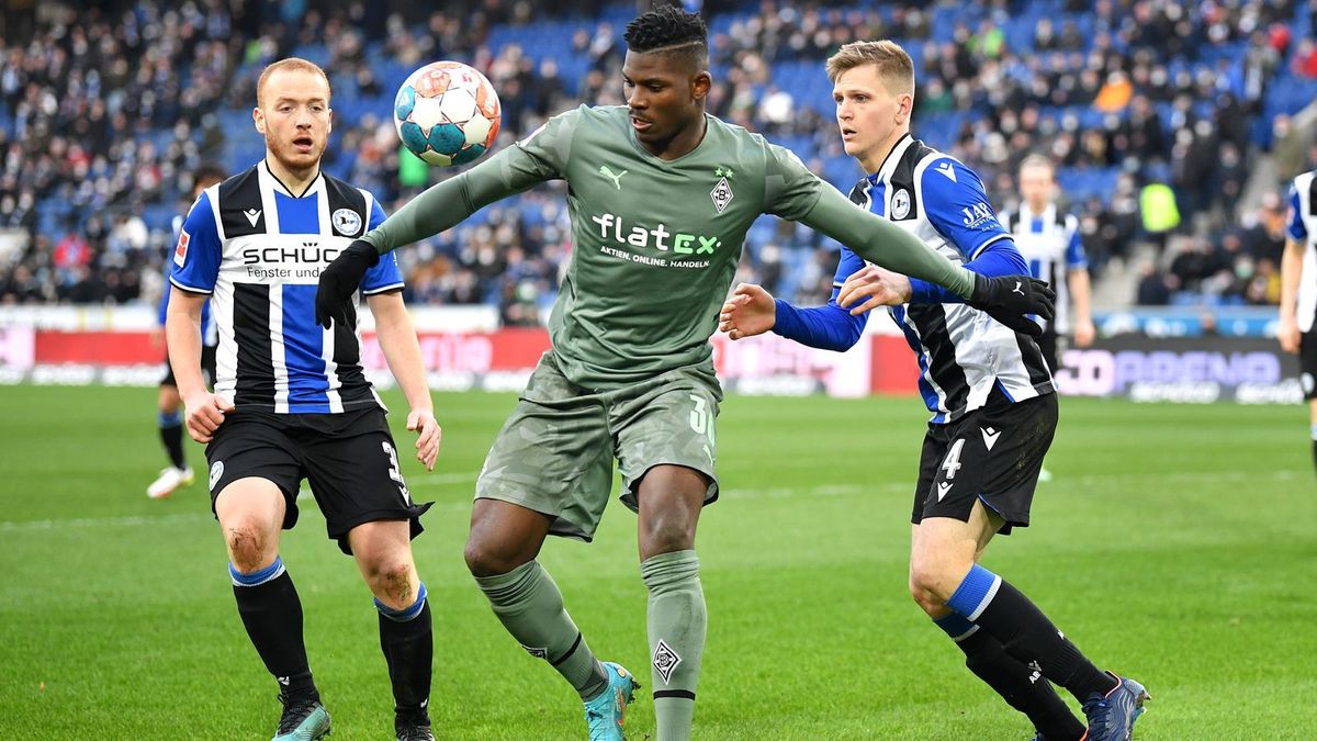 Arminia Bielefeld und Mönchengladbach spielen 1:1