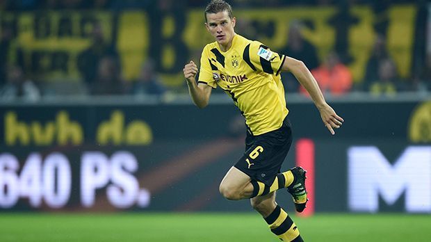 
                <strong>Sven Bender</strong><br>
                Sven Bender: Das gleiche gilt auch für den Abräumer, der ebenfalls nach einer Stunde für Gündogan im defensiven Mittelfeld übernahm. Bender fügte sich gut ein, ohne groß aufzufallen. Holte sich noch die Gelbe Karte ab. ran-Note: 3
              