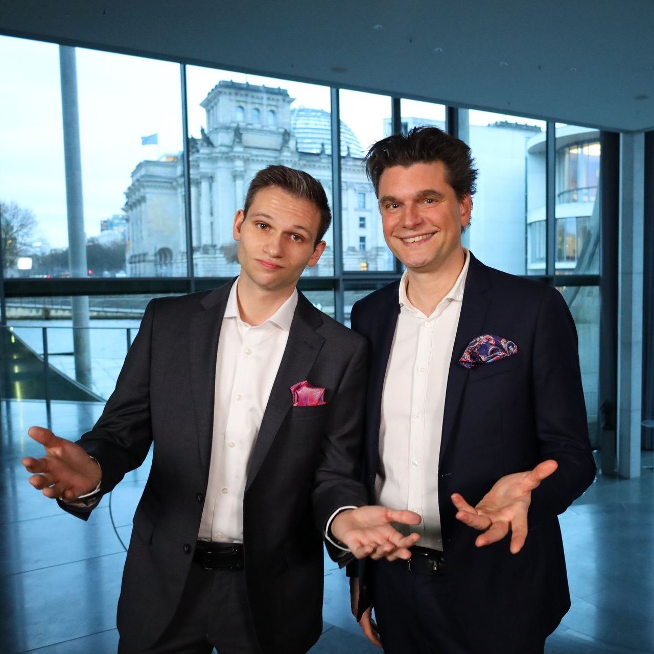 Fabian Köster und Lutz van der Horst (v.l.) beenden mit einem "heute-show"-Spezial zum Bundestagswahlkampf die Winterpause des Formats.