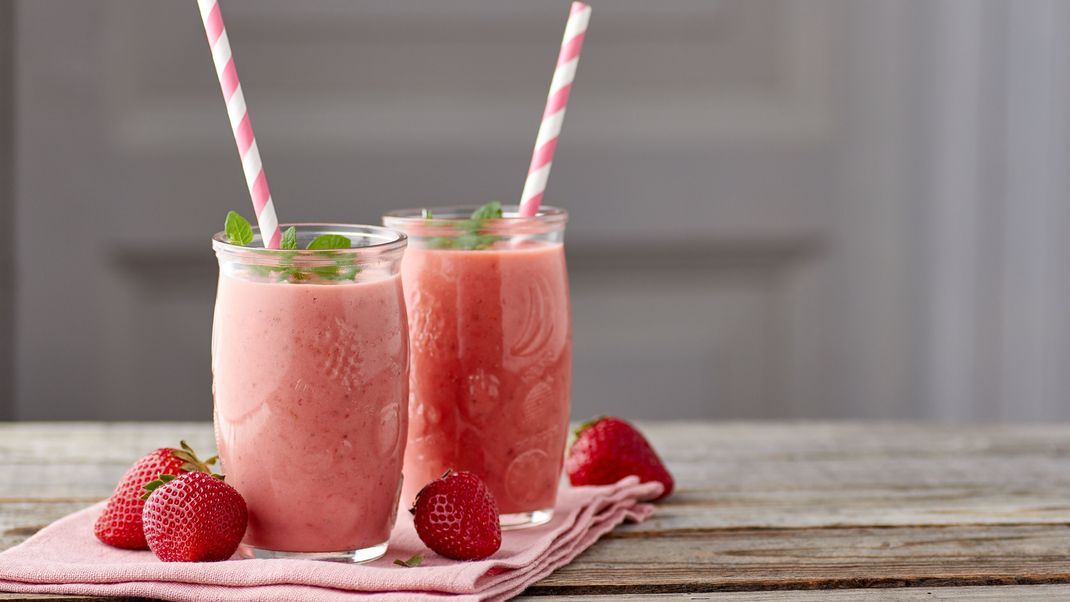 Erfolgs-Duo: Erdbeere und Rhabarber als konzentrierte Power im Glas.