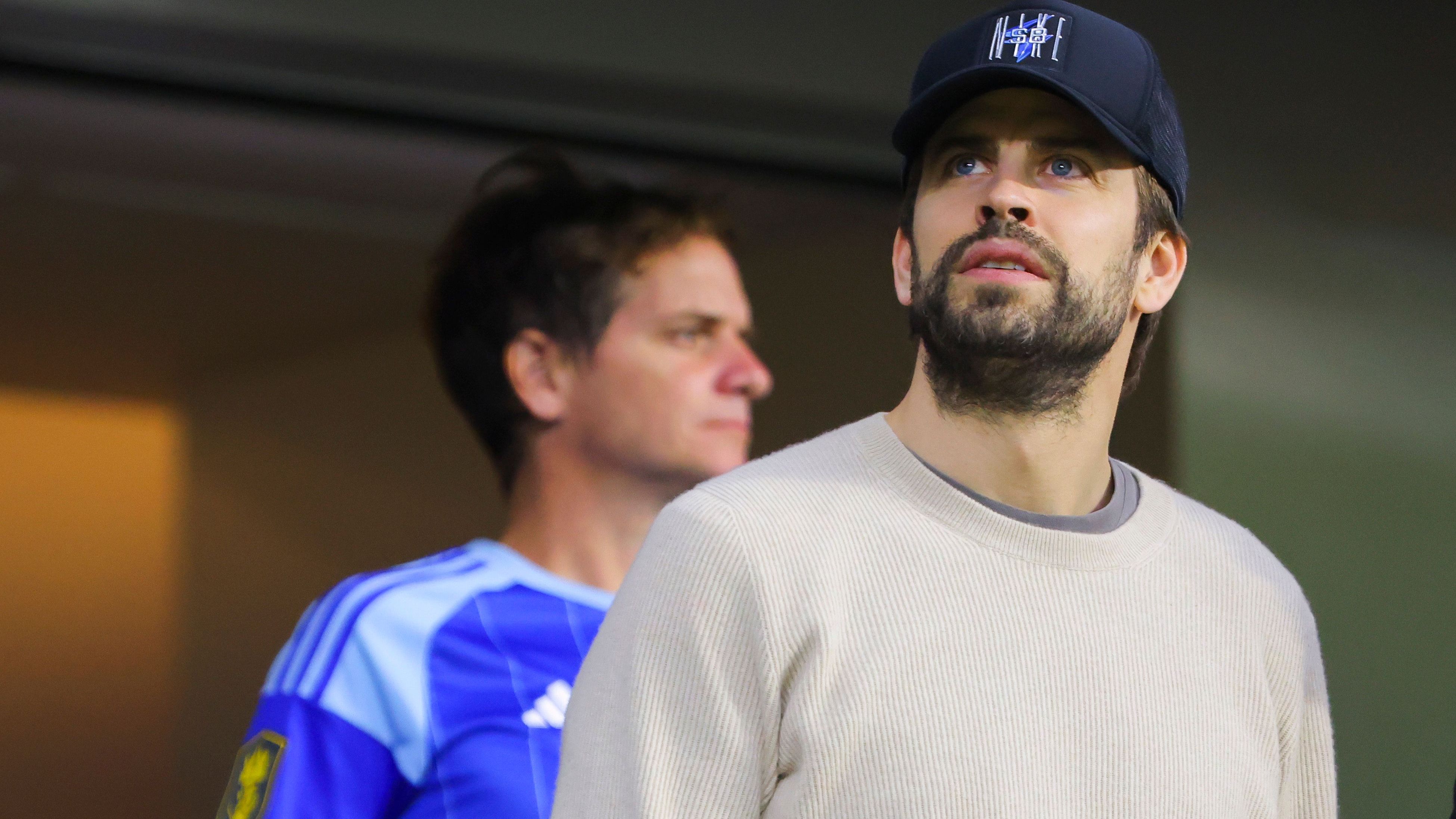 <strong>Gerard Pique (Korruptionsverdacht)</strong><br>Im Korruptionsskandal des spanischen Fußballs um den Verkauf des Supercups nach Saudi-Arabien ist auch der als Vermarkter tätige Pique ins Visier der Ermittler geraten. Ein Gericht in Madrid eröffnete gegen den früheren Welt- und Europameister wegen des Verdachts "möglicher Gesetzesverstöße und krimineller Verwicklungen" offiziell ein Untersuchungsverfahren.