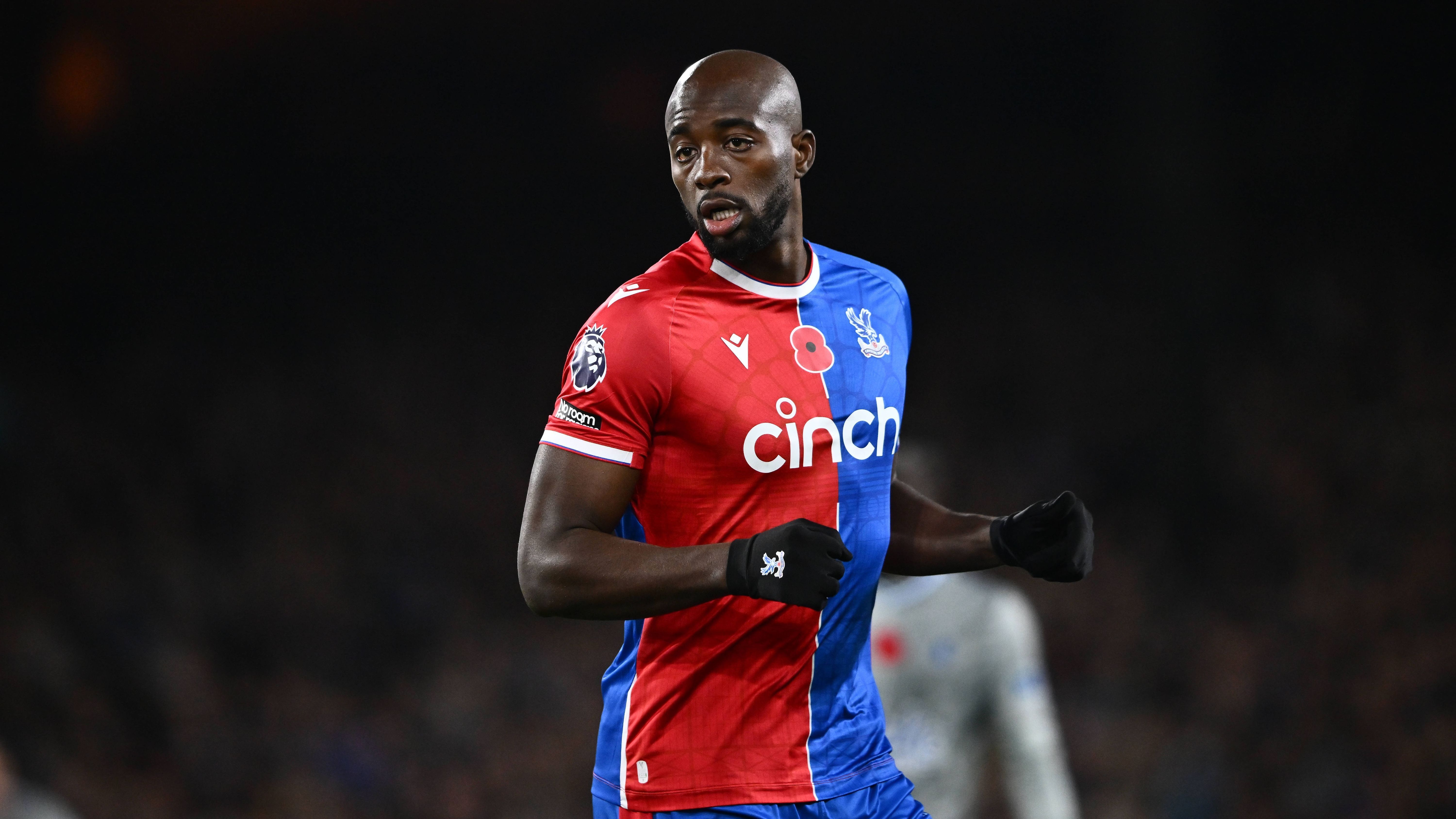 <strong>Jean-Philippe Mateta (Crystal Palace)</strong><br>Frankfurt hat nach wie vor keinen Nachfolger für Randal Kolo Muani verpflichtet, den die Hessen im Sommer an PSG verkauften. Laut "Bild" ist nun der Ex-Mainzer Jean-Philippe Mateta ein Kandidat. Bevor der Franzose zu Crystal Palace wechselte, war er für die Mainzer ein verlässlicher Torjäger. Nun sei der 26-Jährige für zehn Millionen Euro Ablöse zu haben.