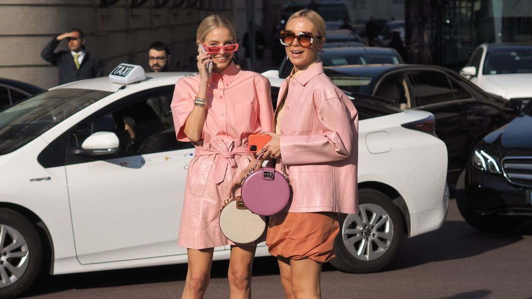 Influencerinnen im Einsatz: Ein perfekt gematches Outfit, ist gar nicht so easy zu stylen.