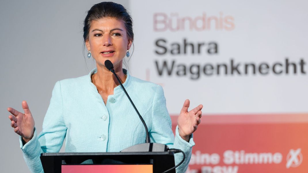 Vorsitzende des BSW, Sahra Wagenknecht, blickt zuversichtlich auf die kommenden Landtagswahlen in drei ostdeutschen Bundesländern.