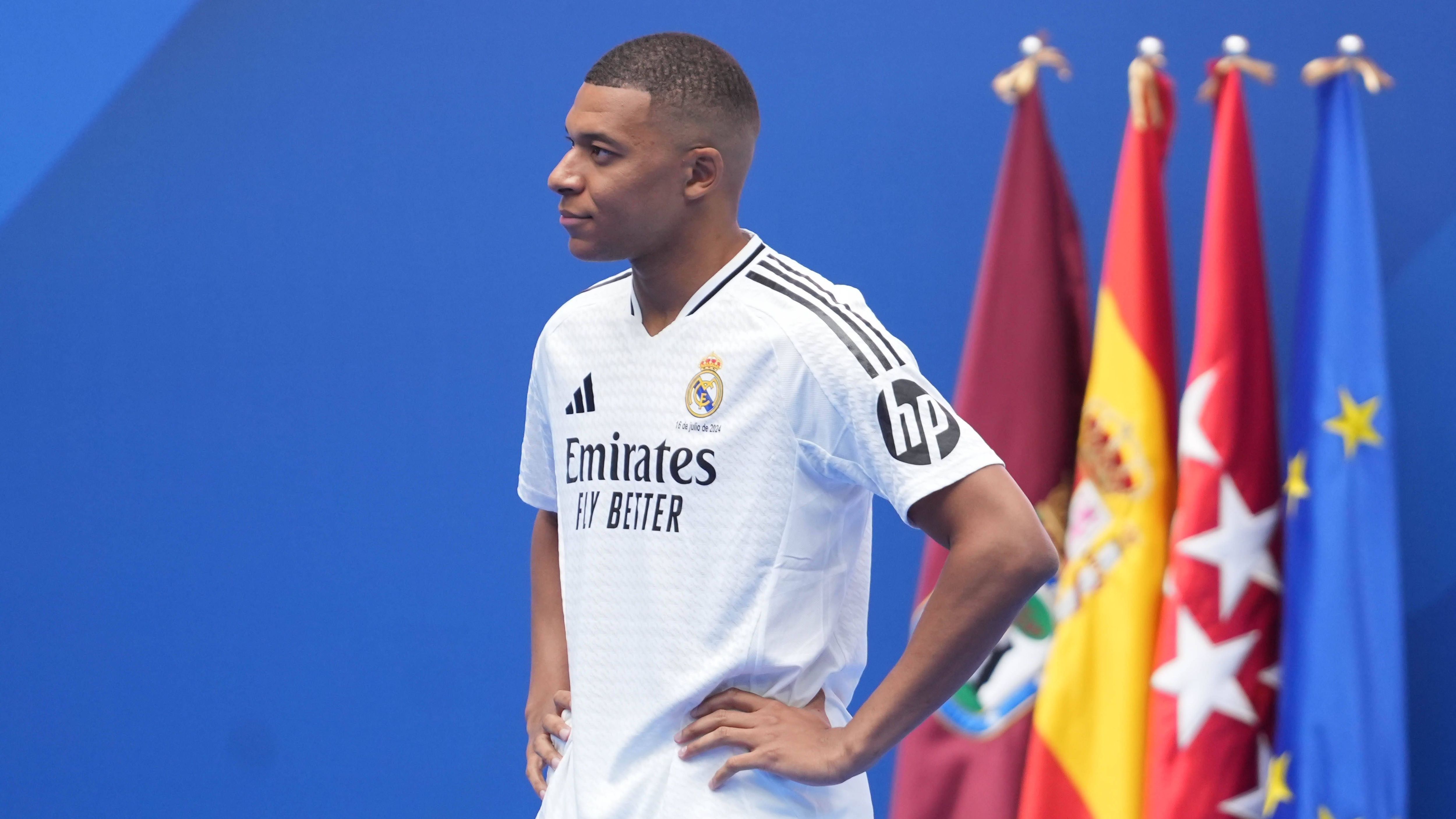 <strong>Die Transfers der internationalen Top-Teams im Sommer 2024</strong><br>Bis zum 30.8. ist das Transferfenster noch offen, die Kaderplanungen der europäischen Topklubs laufen auf Hochtouren. Mit Kylian Mbappe oder Dani Olmo haben einige Topstars schon den Verein gewechselt, um viele weitere gibt es Gerüchte. <strong>ran</strong> verschafft euch einen Überblick über die wichtigsten Zu- und Abgänge der europäischen Elite-Klubs. (<em>Stand: 13.08.2024</em>)