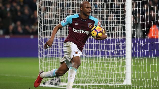 
                <strong>Mittelfeld - Andre Ayew</strong><br>
                Ablösesumme: 22,8 Millionen EuroVorherige Verein: West Ham United (England)Wechsel zu: Swansea City (England)Vertrag bis: Ende Juni 2021
              